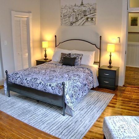 2 Bedroom Newly Renovated Townhome In Historic Savannah Luaran gambar
